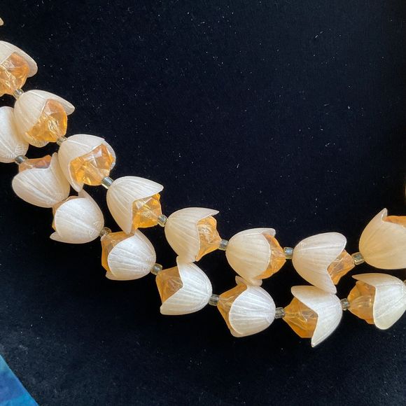 16" Double Strand Tulip 2 part Bead Choker Necklace and Clip Earrings Peach - Picture 4 of 7